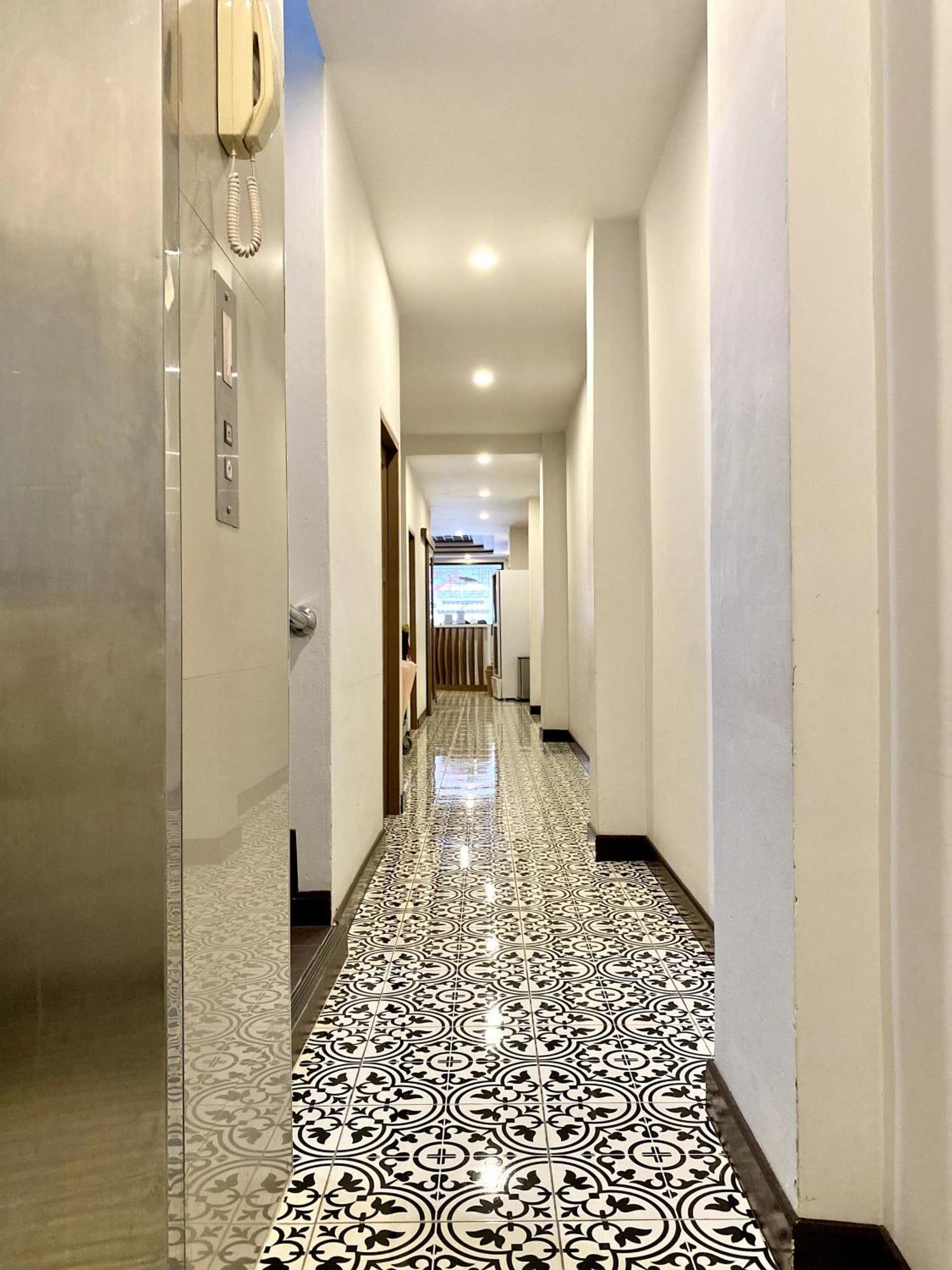 Sunray Beach Hotel Patong 외부 사진