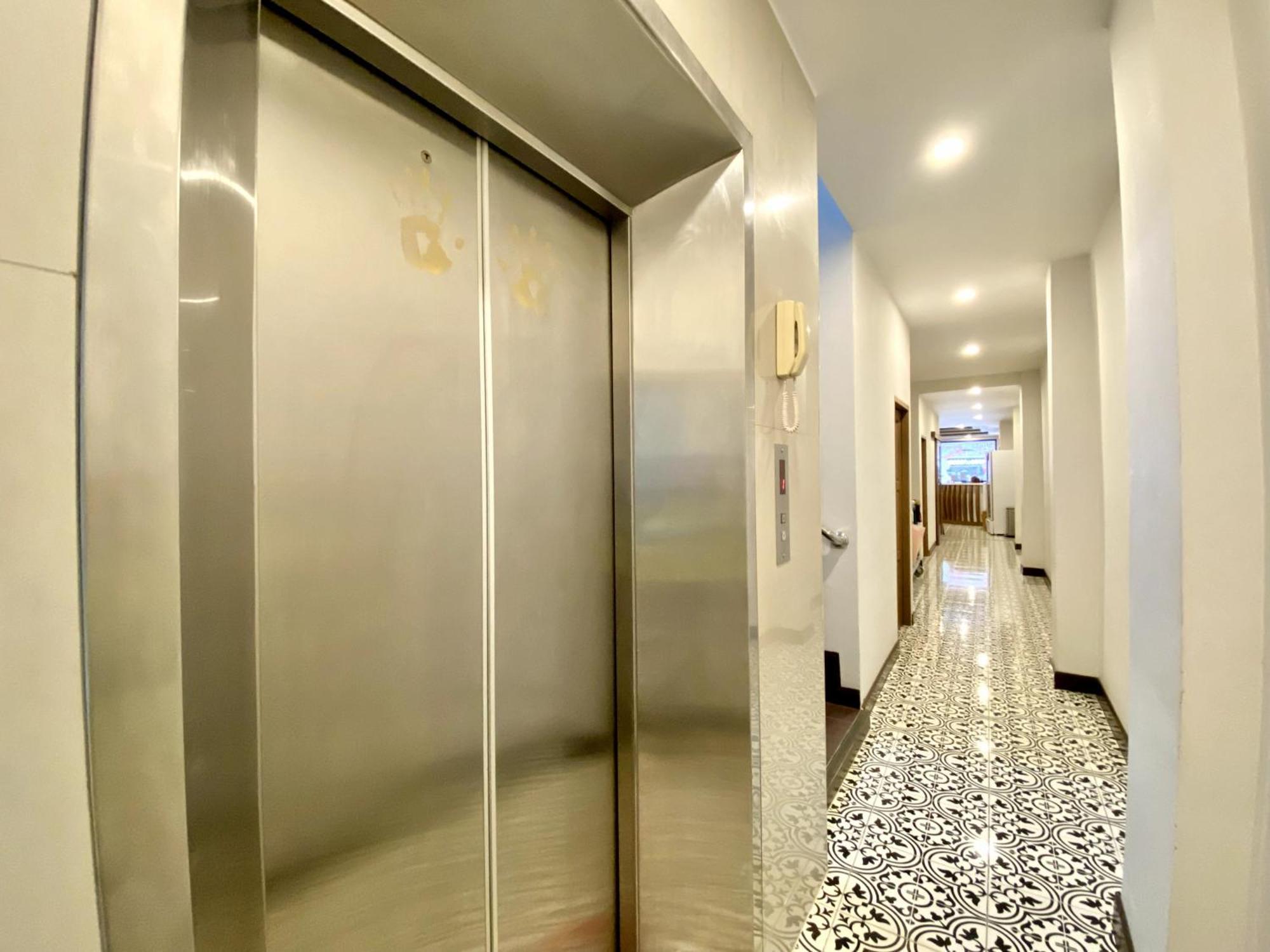 Sunray Beach Hotel Patong 외부 사진