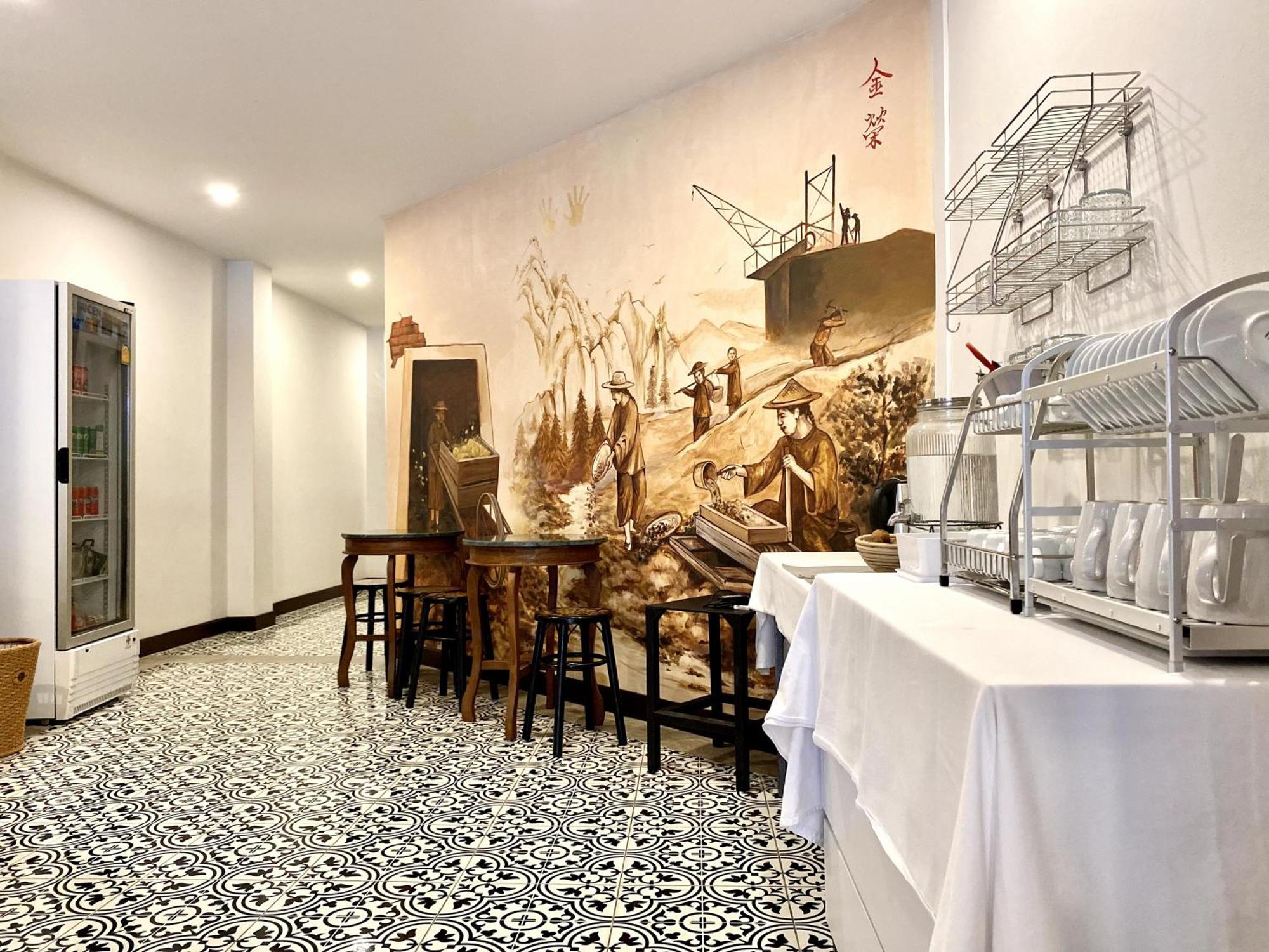 Sunray Beach Hotel Patong 외부 사진