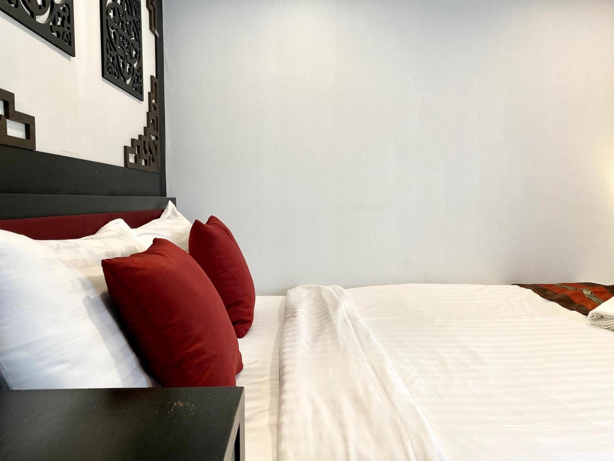 Sunray Beach Hotel Patong 외부 사진