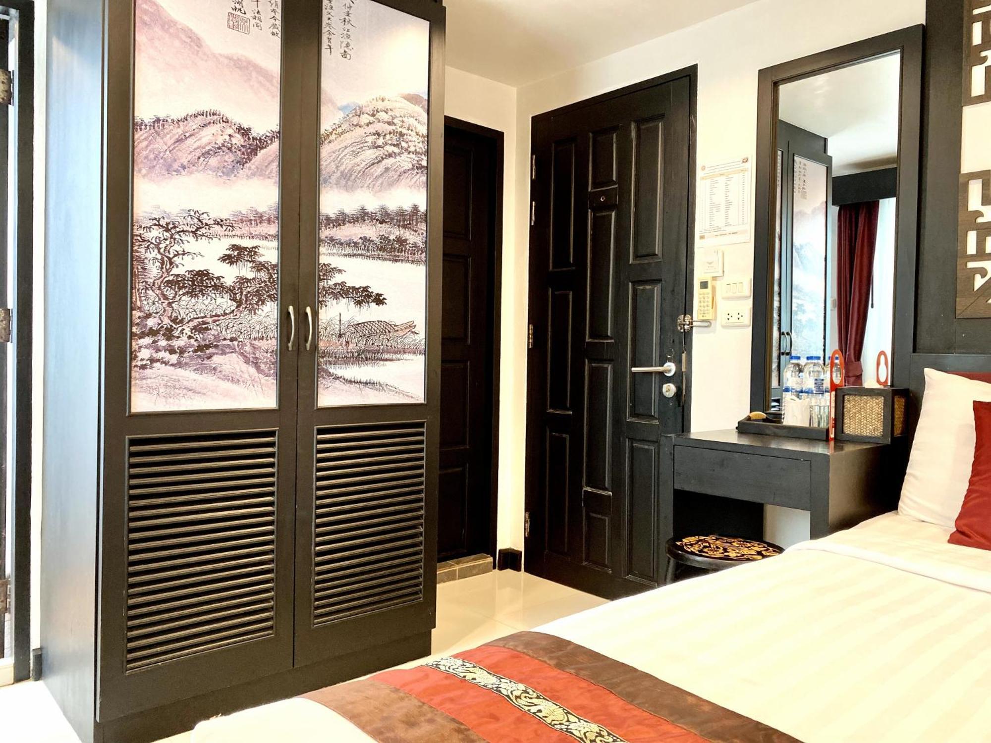 Sunray Beach Hotel Patong 외부 사진